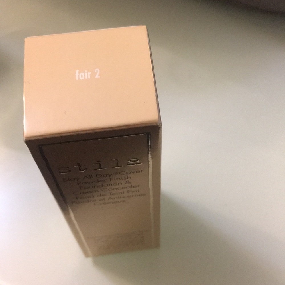 Stila Stay All Day Cover Powder Finish Foundation